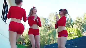cheerleaders lesbians make an orgy